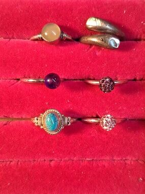 AUCTION: $15 925 RINGS